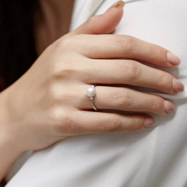 Resilience Pearl Ring in Sterling Silver