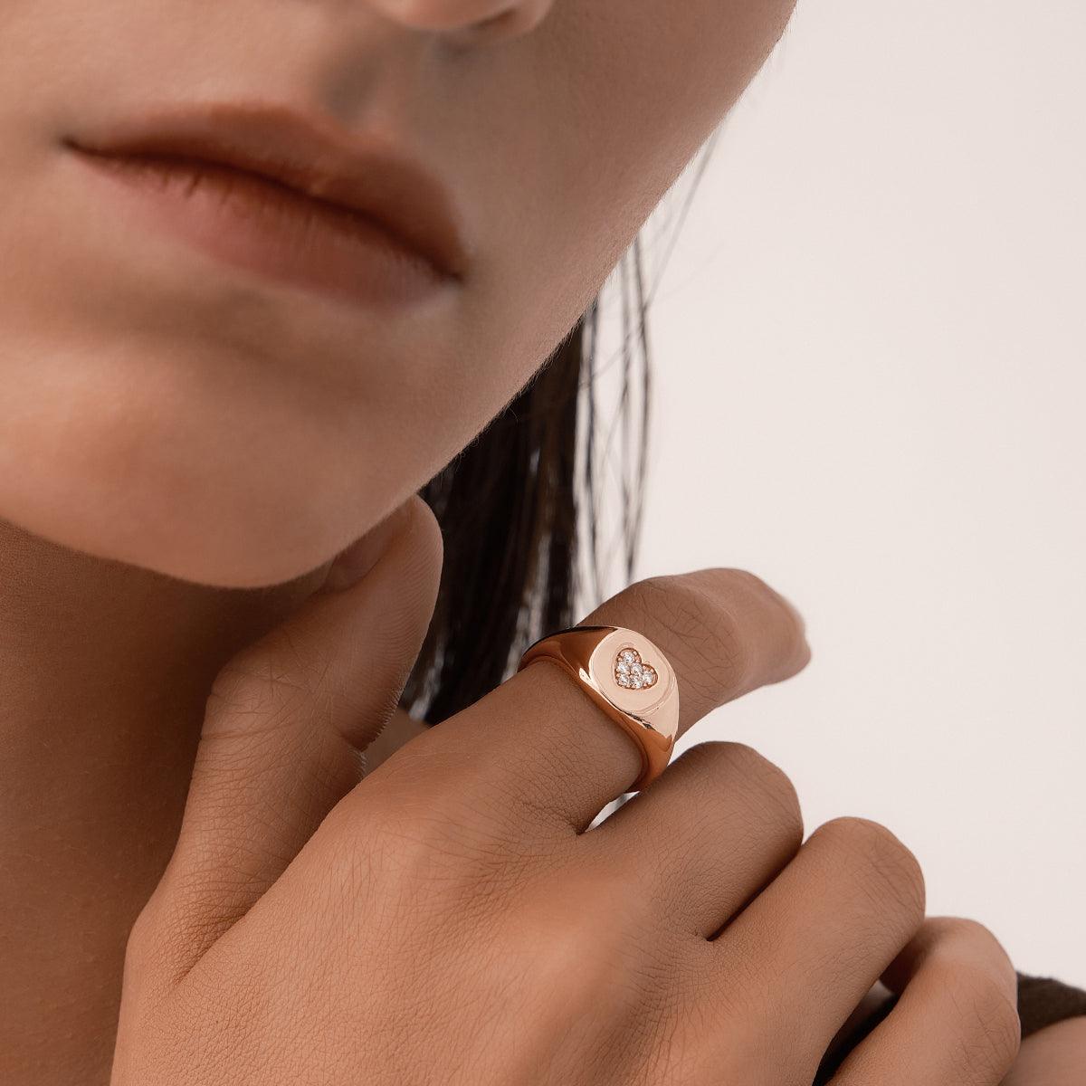 Pavé Love Signet Ring - JOOPITA