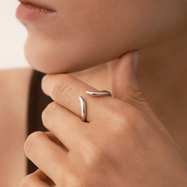 Horn Ring in Sterling Silver